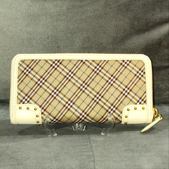 BURBERRY BLUE LABEL NOVA CHECK &  LEATHER BEIGE & WHITE ZIP AROUND LONG WALLET - Picture 4 of 17
